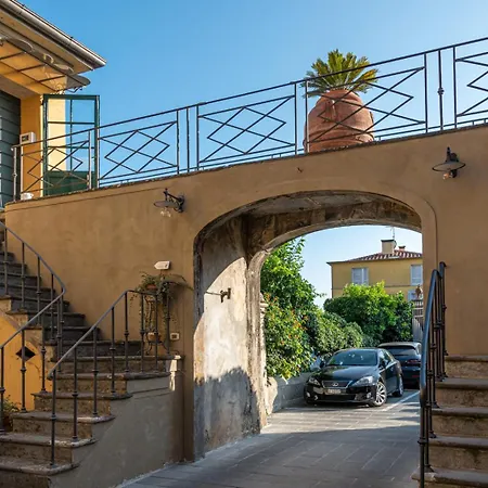 Bed & Breakfast L' Orangerie Pietrasanta